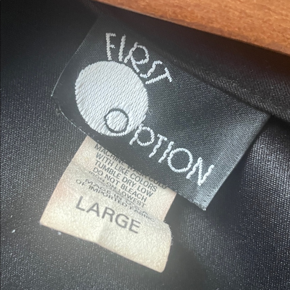 First Option Black light weight jacket - Large vi… - image 3